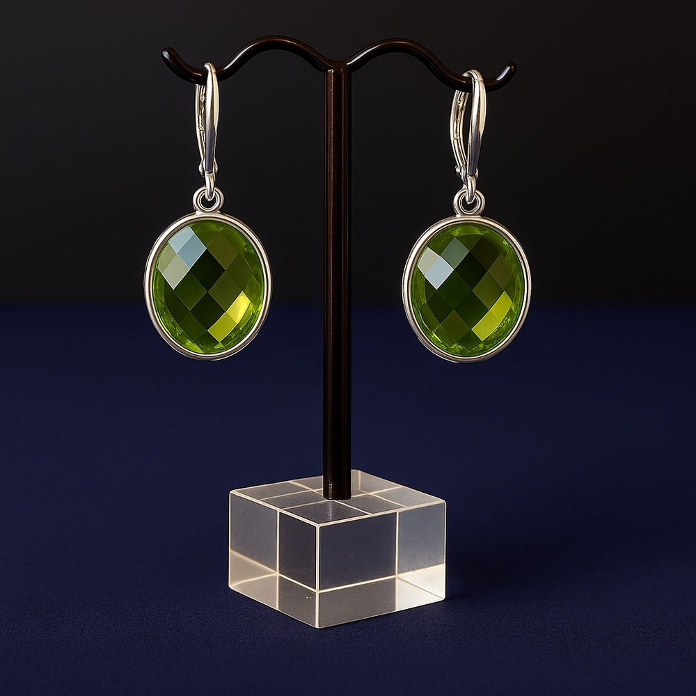 Elegant Faceted Green Drop Earrings